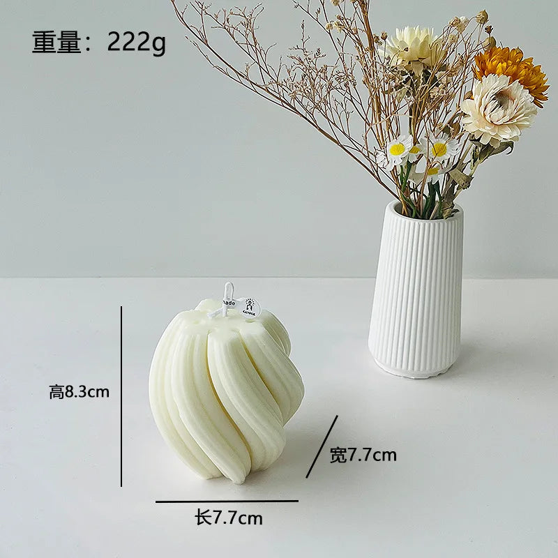 Velas aromáticas con formas geométricas