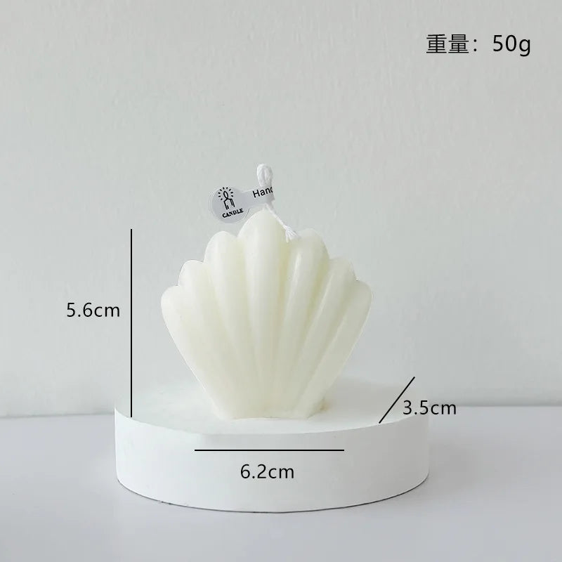 Velas aromáticas con formas geométricas