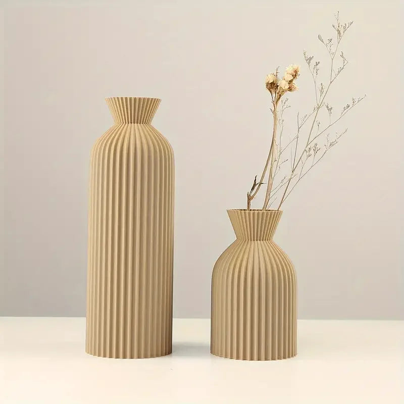 Elegante jarrón de plástico, decorativo para el hogar .