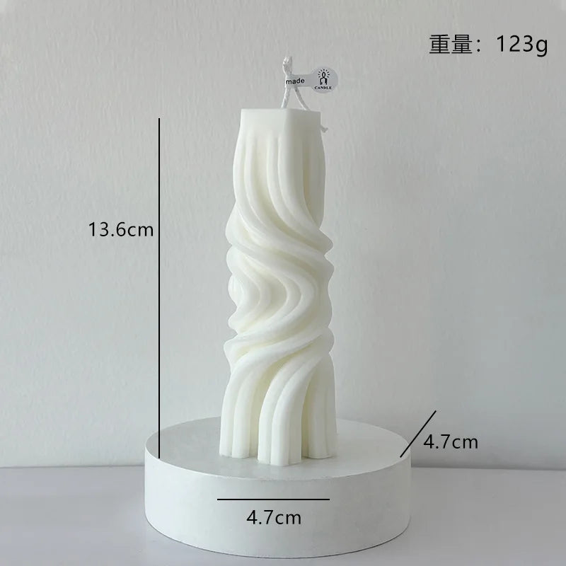 Velas aromáticas con formas geométricas