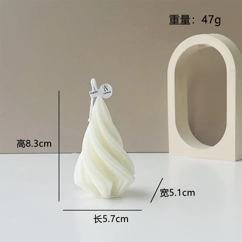 Velas aromáticas con formas geométricas