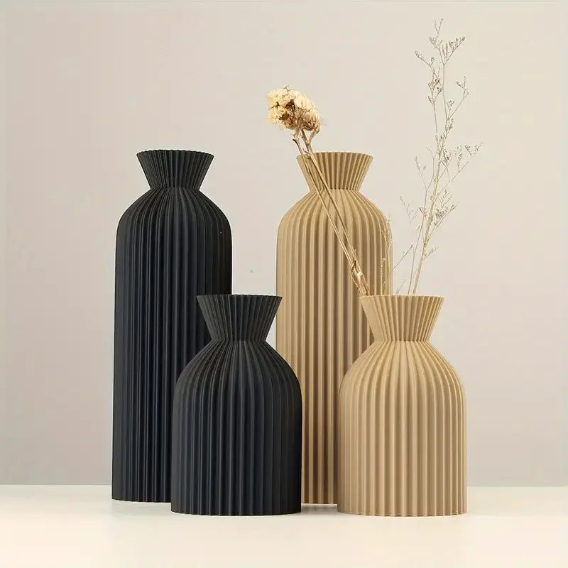 Elegante jarrón de plástico, decorativo para el hogar .